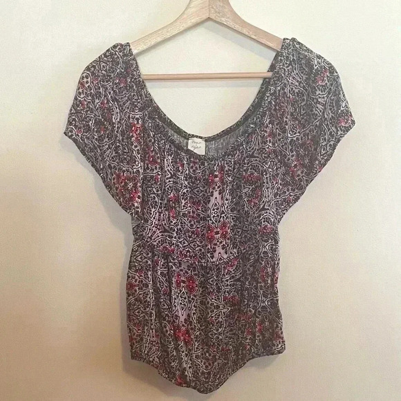 Roan + Ryan Tops - Roan + Ryan Printed Short Sleeve Blouse